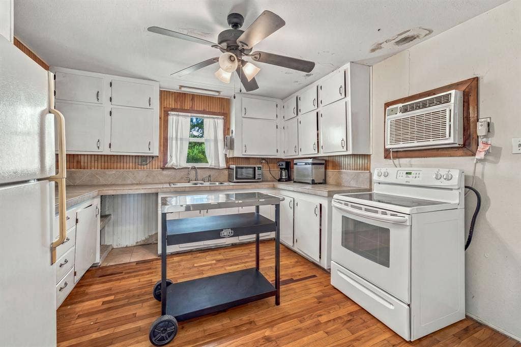 849 County Road 2480, Hico, TX 76457