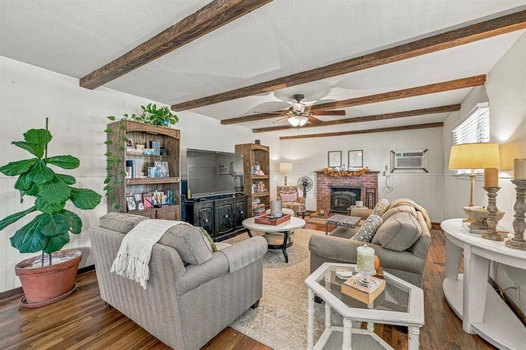 849 County Road 2480, Hico, TX 76457
