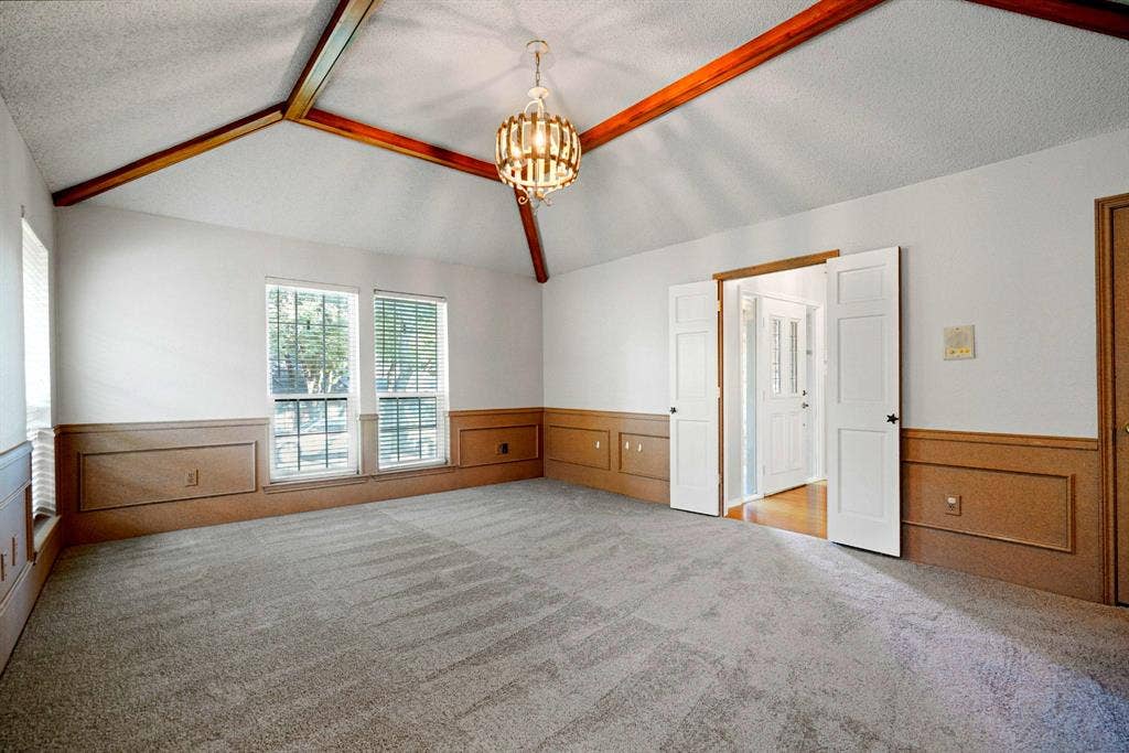 2110 Emerald Lake Drive, Arlington, TX 76013