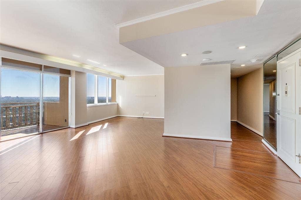 6211 W Northwest Highway, #2801, Dallas, TX 75225