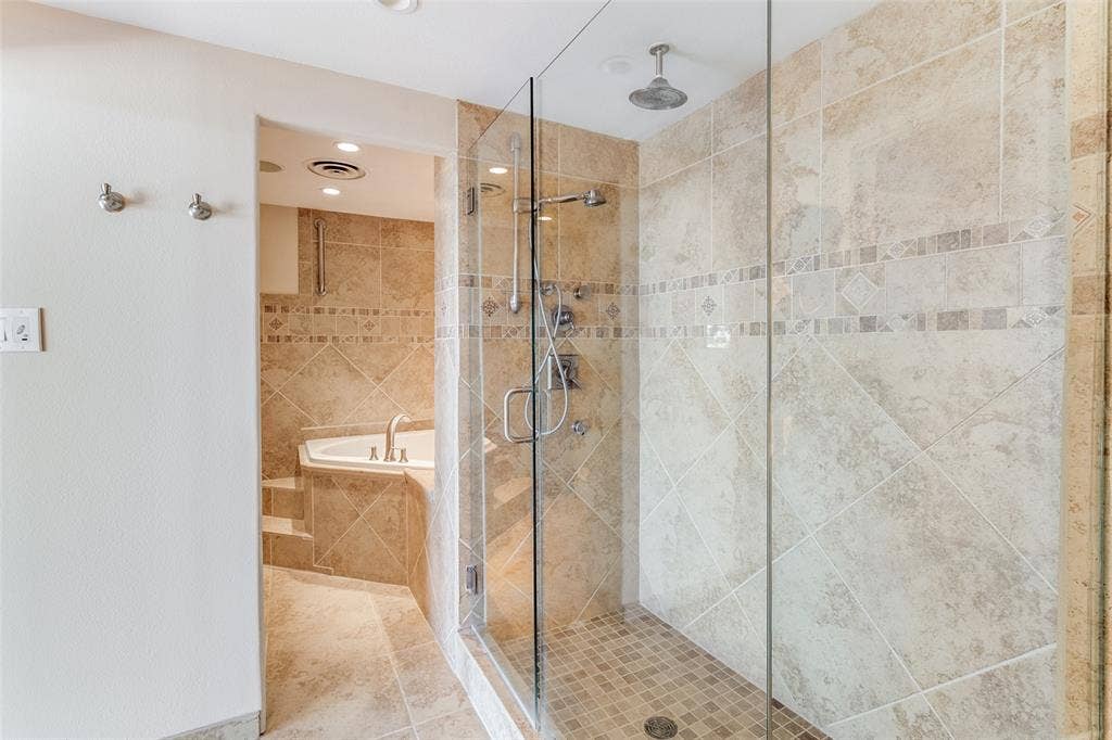 6211 W Northwest Highway, #2801, Dallas, TX 75225