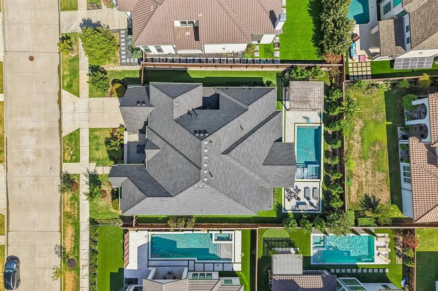 Property photo for 7142 Whiskbroom Drive, Frisco, TX