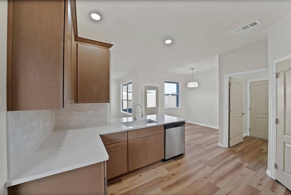 4524 Highridge Drive, The Colony, TX 75056 4524 Highridge Drive, The Colony, TX 75056