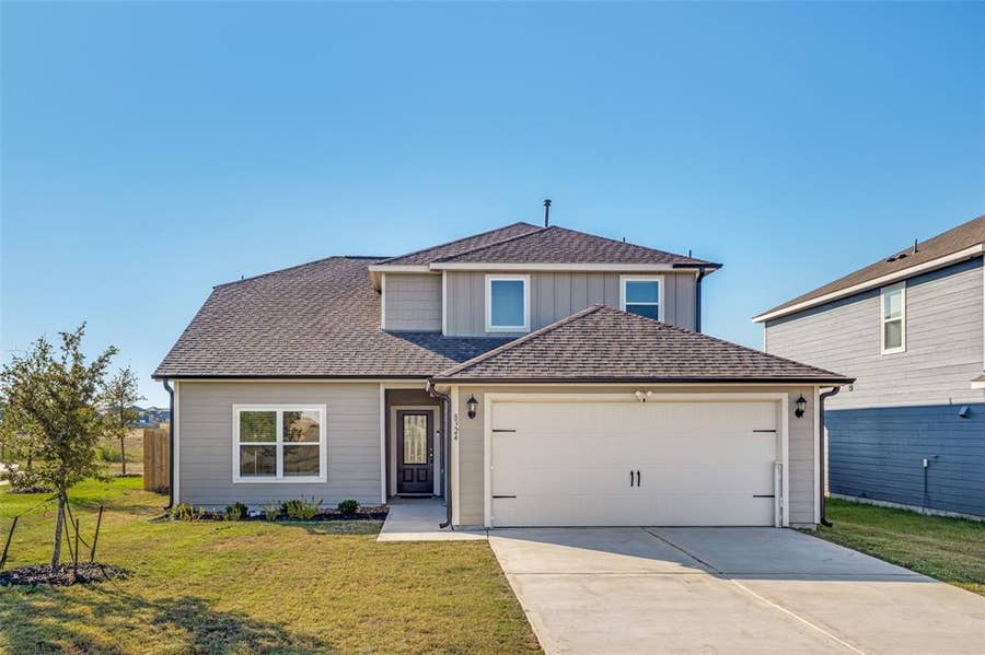 Property photo for 8324 Columbia Falls Road, Ponder, TX