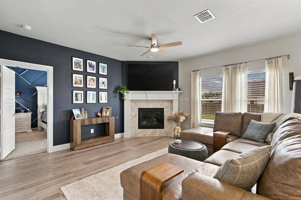608 Finlee Way, Tioga, TX 76271