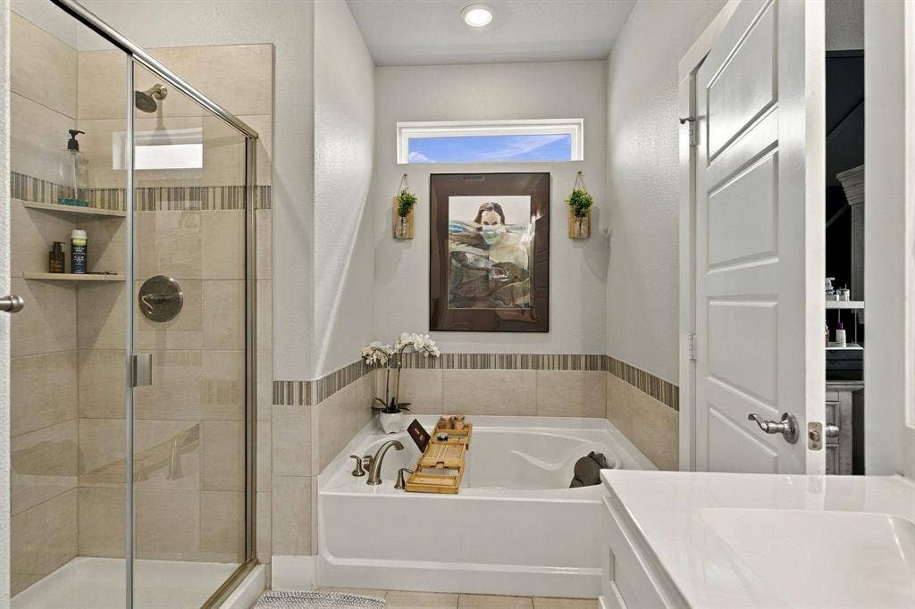 608 Finlee Way, Tioga, TX 76271