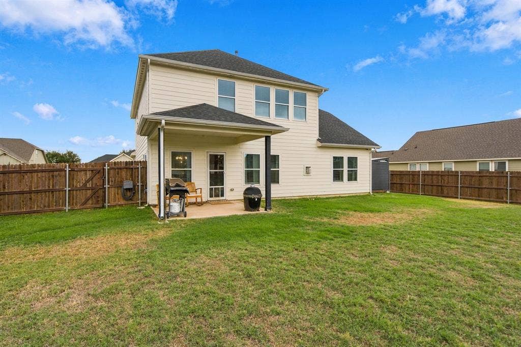 608 Finlee Way, Tioga, TX 76271