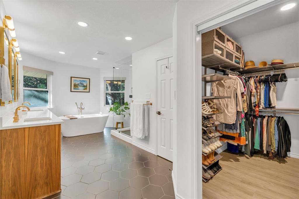 3288 Lakenheath Place, Dallas, TX 75204 3288 Lakenheath Place, Dallas, TX 75204
