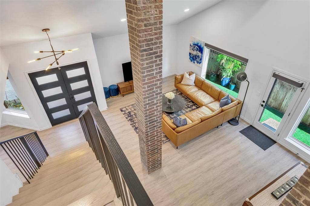 3288 Lakenheath Place, Dallas, TX 75204 3288 Lakenheath Place, Dallas, TX 75204