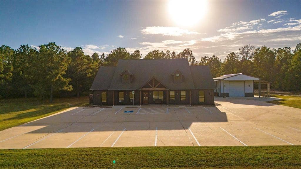 7899 US Highway 190 W, Livingston, TX 77351