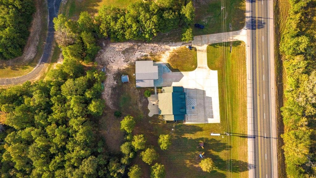 7899 US Highway 190 W, Livingston, TX 77351
