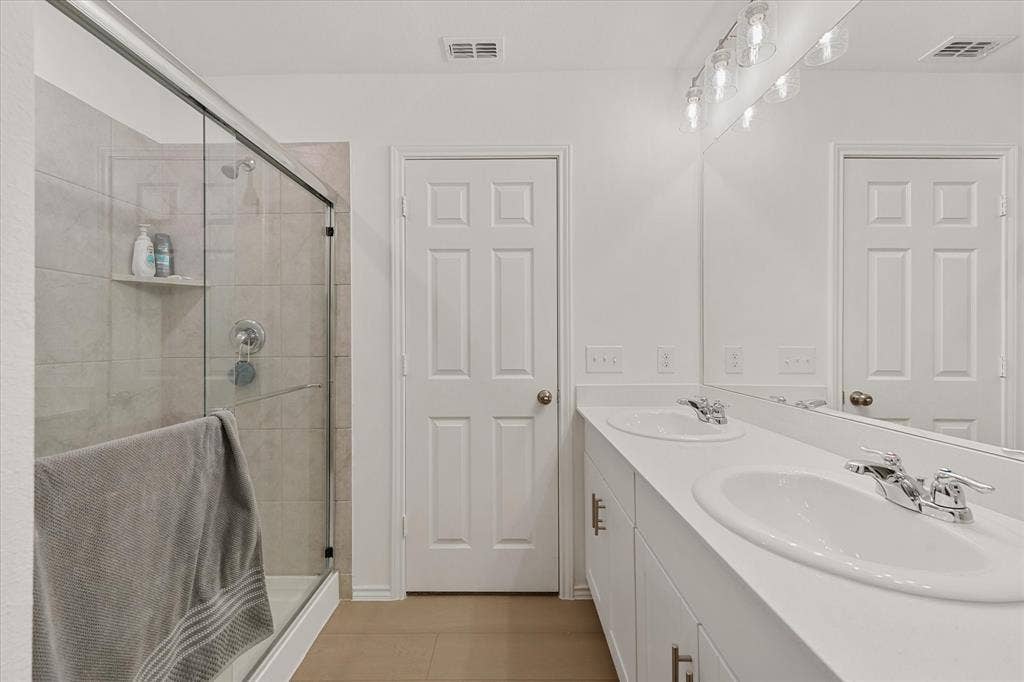 2111 Sugar Maple Lane, Forney, TX 75126 2111 Sugar Maple Lane, Forney, TX 75126