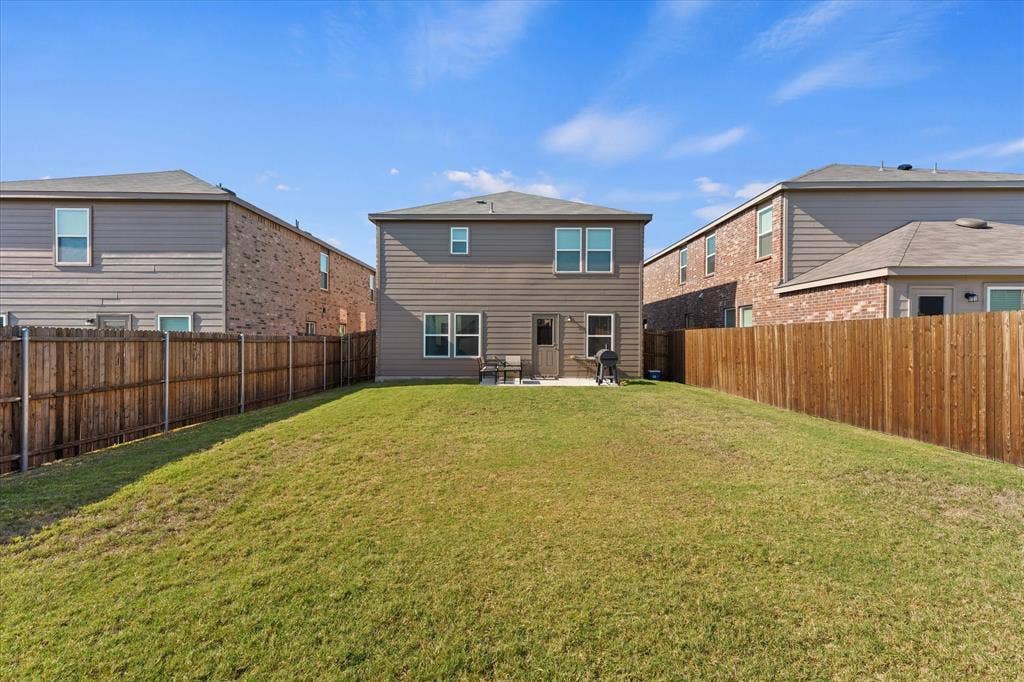 2111 Sugar Maple Lane, Forney, TX 75126 2111 Sugar Maple Lane, Forney, TX 75126