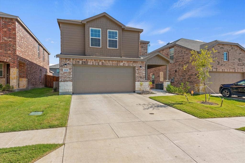 2111 Sugar Maple Lane, Forney, TX 75126 2111 Sugar Maple Lane, Forney, TX 75126