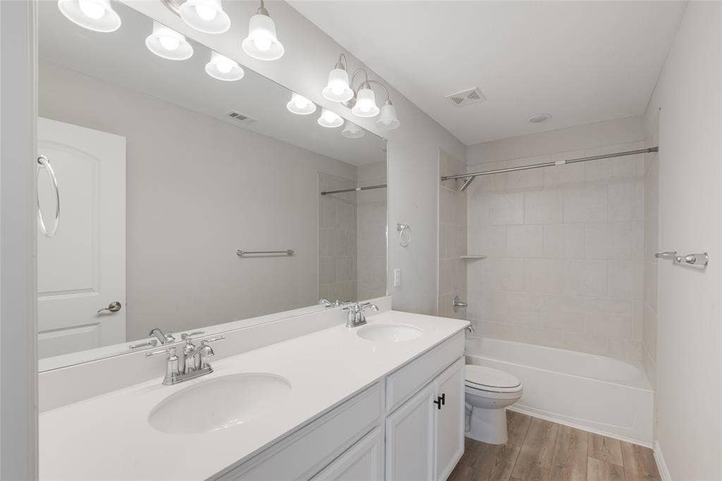 215 Hadley Lane, Fate, TX 75087 215 Hadley Lane, Fate, TX 75087