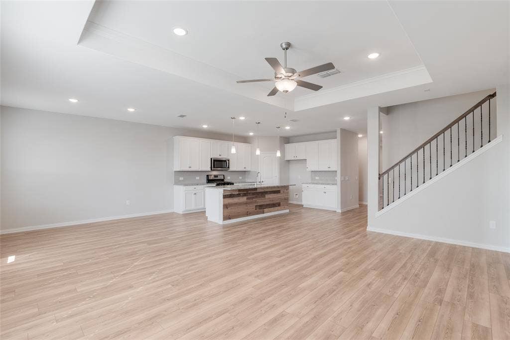 215 Hadley Lane, Fate, TX 75087 215 Hadley Lane, Fate, TX 75087
