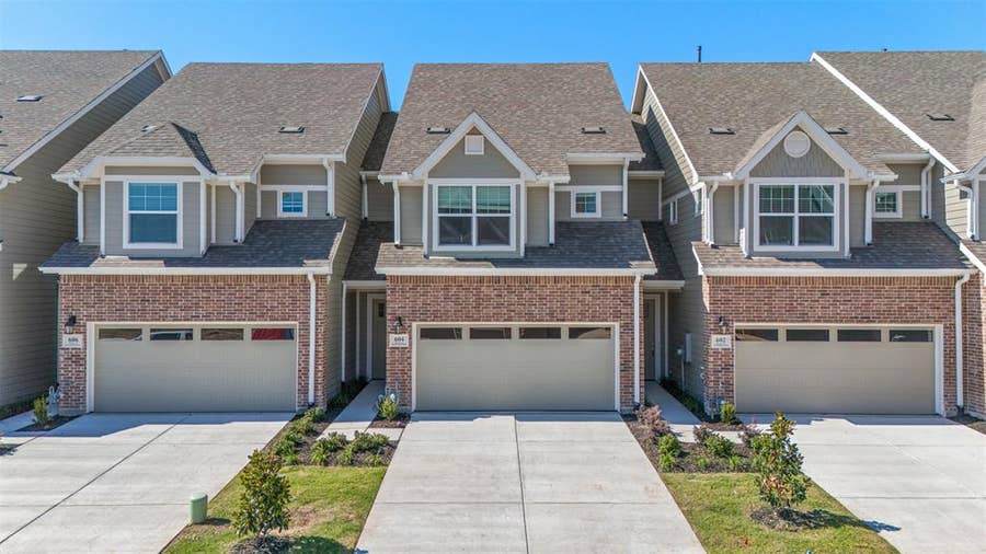 Property photo for 604 Nolan Lane, Wylie, TX