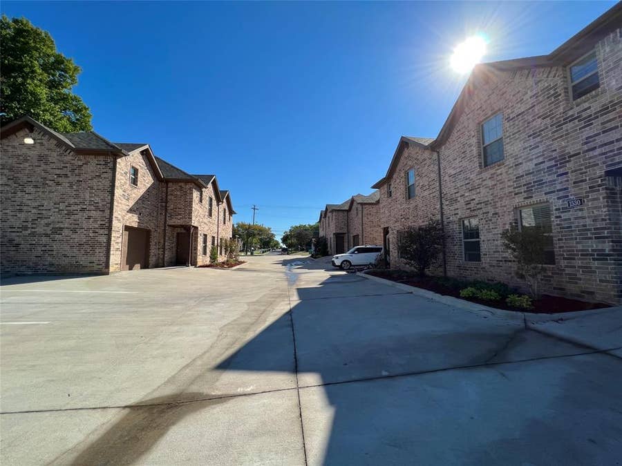Property photo for 1528 N Broughton Street, #1528, Sherman, TX