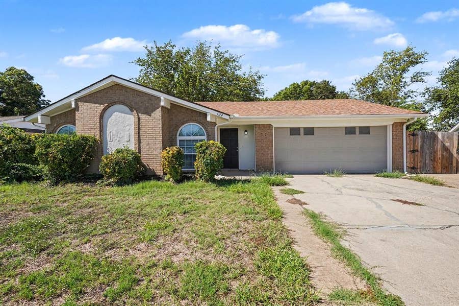 Property photo for 124 Sioux Street, Keller, TX