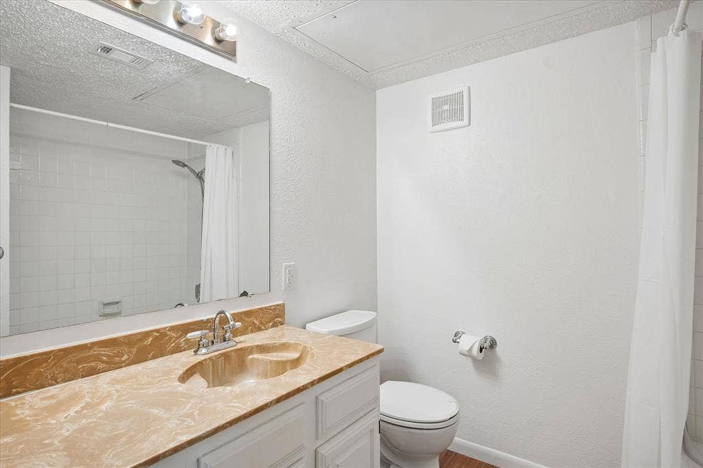 5200 Martel Avenue, #6G, Dallas, TX 75206 5200 Martel Avenue, #6G, Dallas, TX 75206