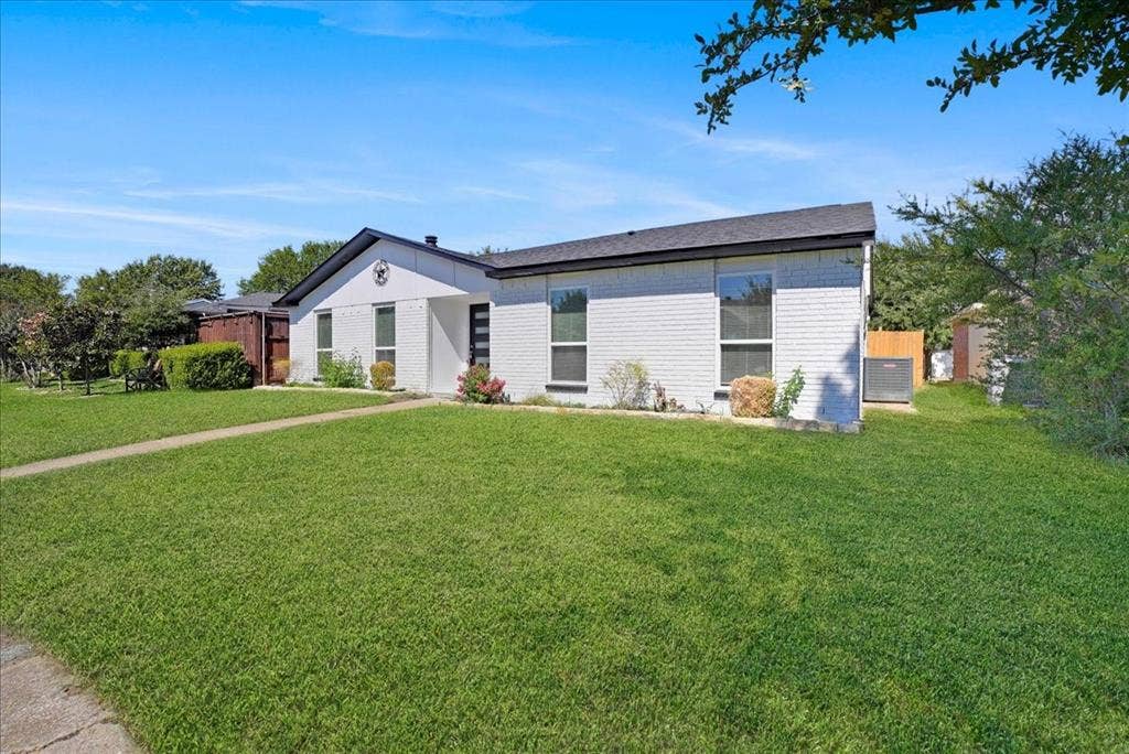 11615 Featherbrook Drive, Dallas, TX 75228 11615 Featherbrook Drive, Dallas, TX 75228