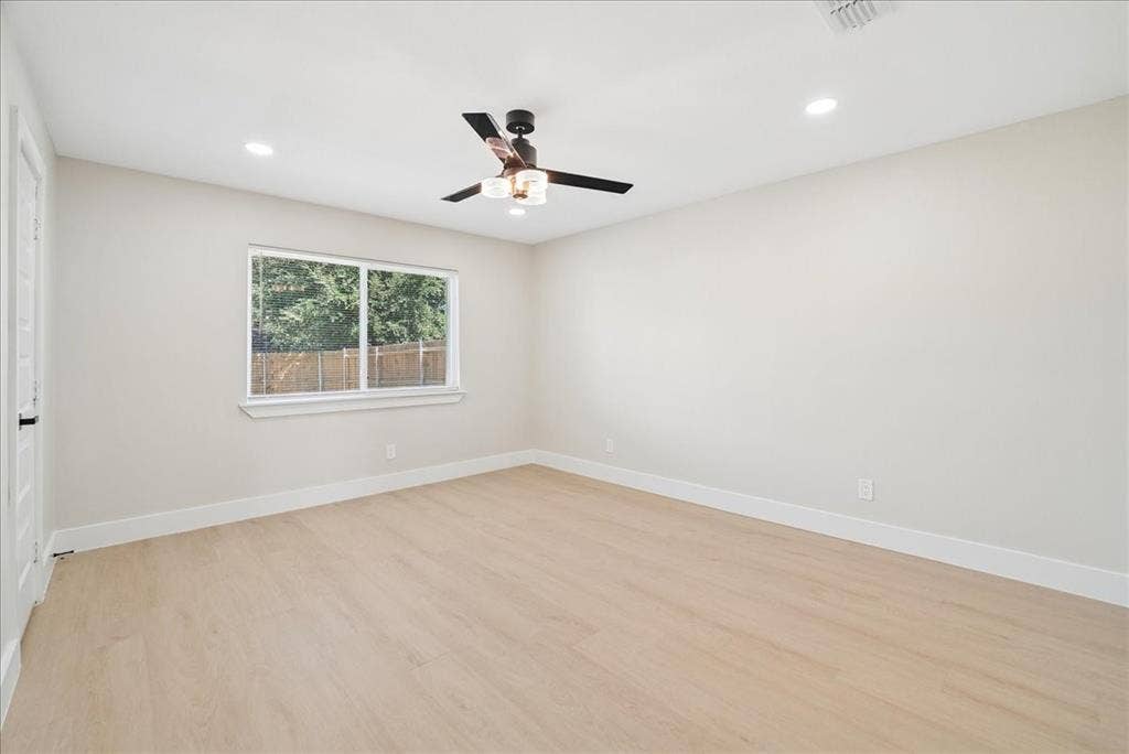 11615 Featherbrook Drive, Dallas, TX 75228 11615 Featherbrook Drive, Dallas, TX 75228