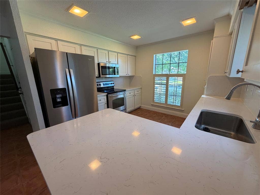 9229 Highedge Circle, Dallas, TX 75238 9229 Highedge Circle, Dallas, TX 75238