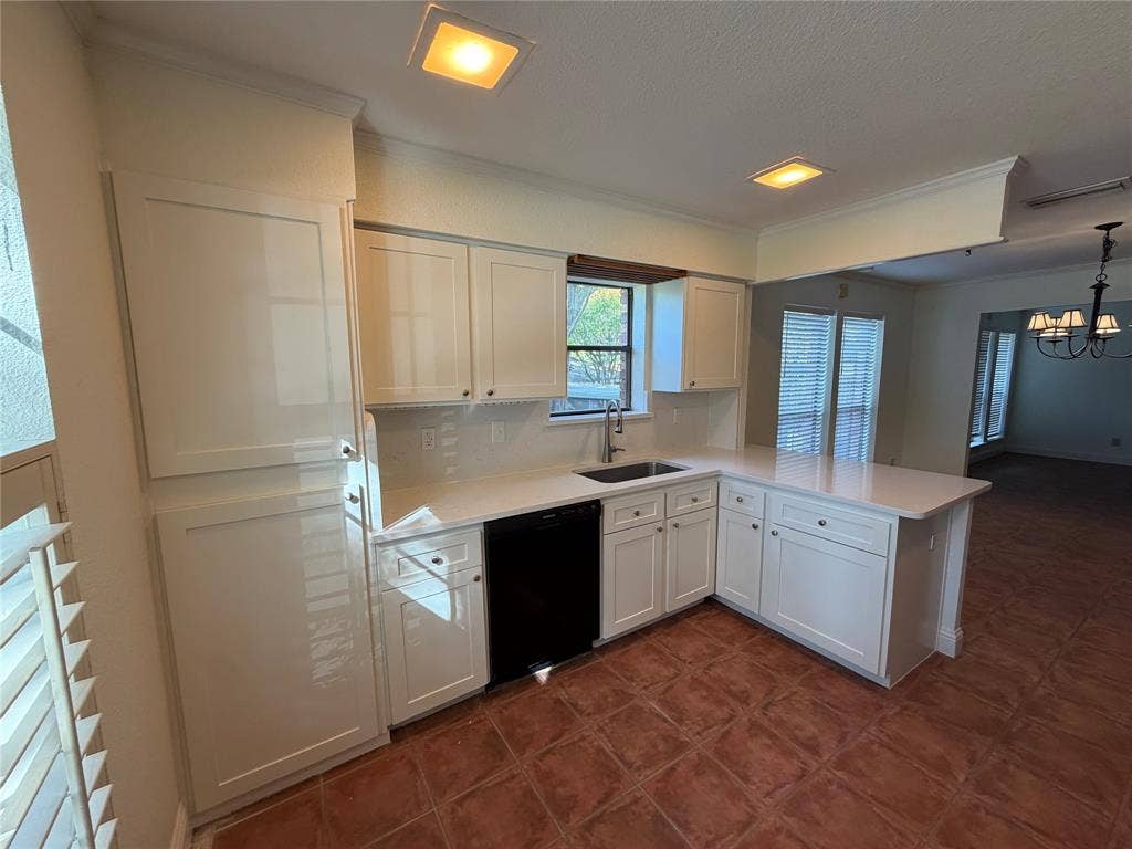 9229 Highedge Circle, Dallas, TX 75238 9229 Highedge Circle, Dallas, TX 75238