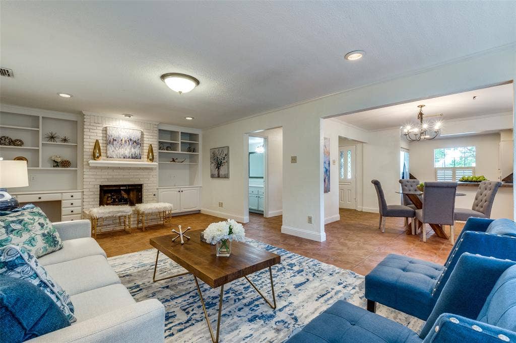 9229 Highedge Circle, Dallas, TX 75238 9229 Highedge Circle, Dallas, TX 75238