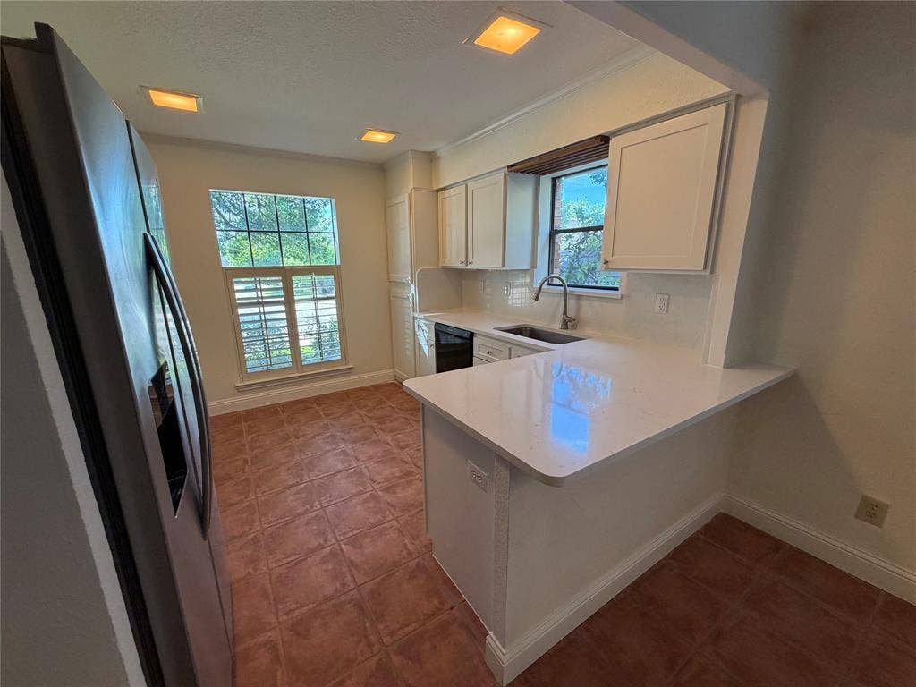 9229 Highedge Circle, Dallas, TX 75238 9229 Highedge Circle, Dallas, TX 75238