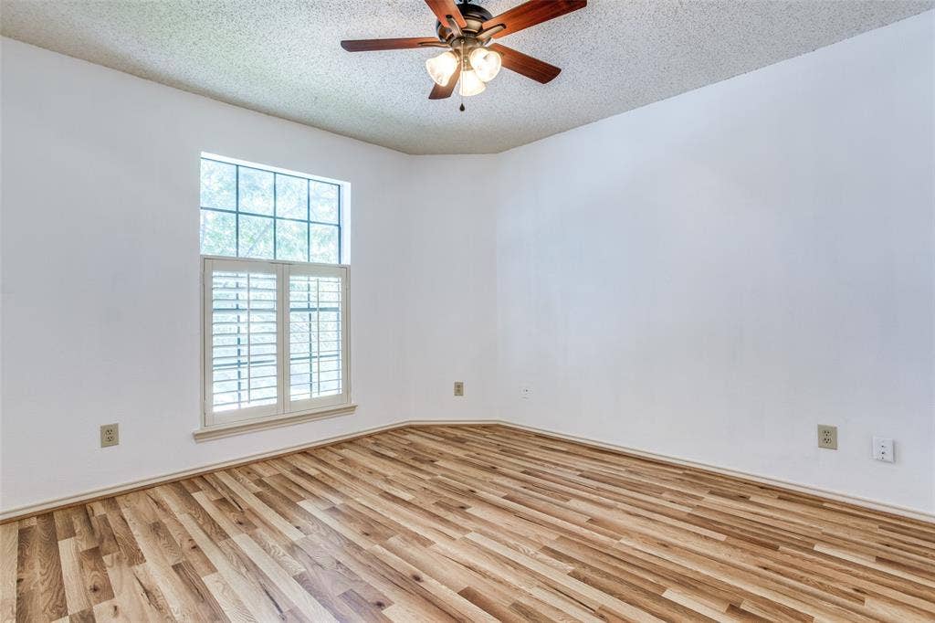 9229 Highedge Circle, Dallas, TX 75238 9229 Highedge Circle, Dallas, TX 75238
