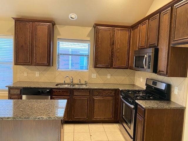 2424 Gold Rush Drive, McKinney, TX 75071 2424 Gold Rush Drive, McKinney, TX 75071