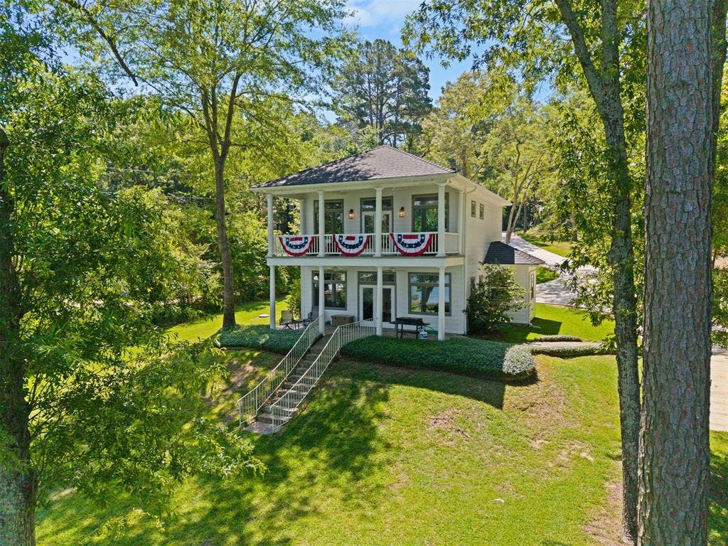 18630 Eastside Road, Troup, TX 75789 18630 Eastside Road, Troup, TX 75789