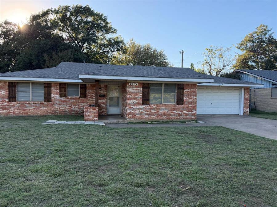 Property photo for 1213 Mary Drive, Hurst, TX