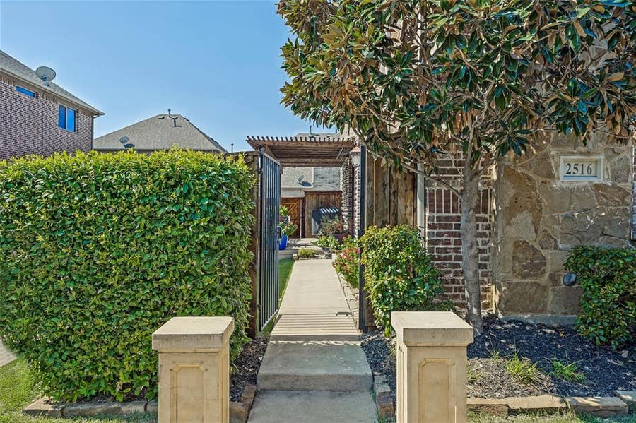 Property photo for 2516 Bill Moses Parkway, Farmers Branch, TX