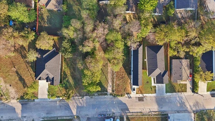 Property photo for 4517 Metropolitan Avenue, Dallas, TX