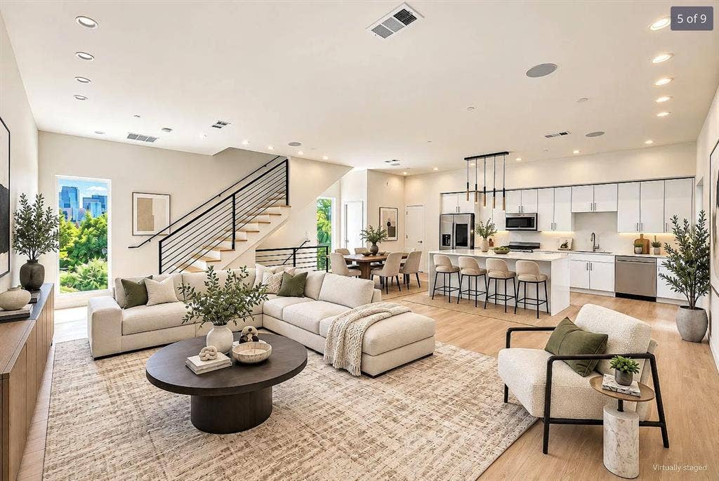4315 Scurry Street, Dallas, TX 75204 4315 Scurry Street, Dallas, TX 75204