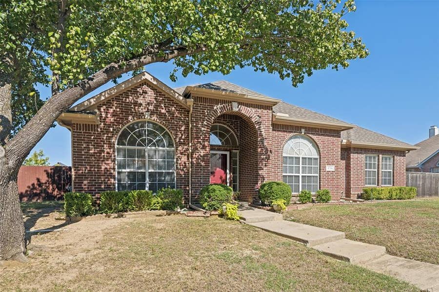 Property photo for 4714 Parkhaven Drive, Garland, TX