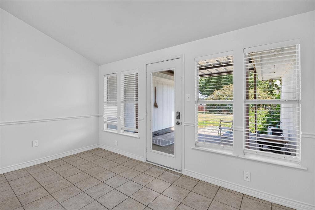1101 Boyd Drive, Wylie, TX 75098 White interior walls with chair rail molding
