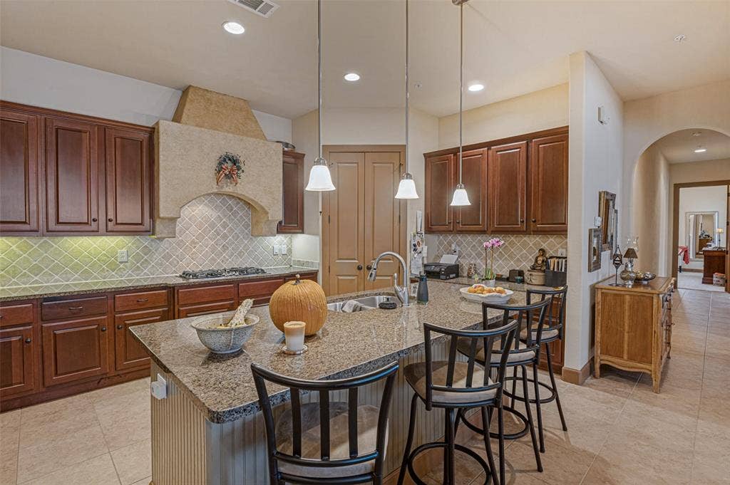 610 Via Ravello, #212, Irving, TX 75039 610 Via Ravello, #212, Irving, TX 75039