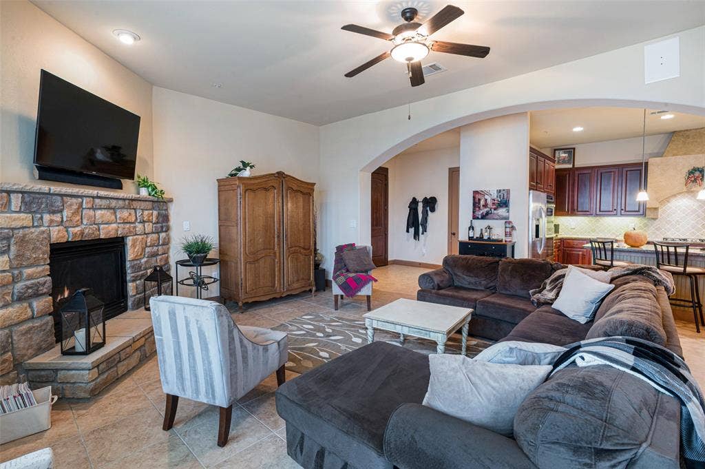 610 Via Ravello, #212, Irving, TX 75039 610 Via Ravello, #212, Irving, TX 75039