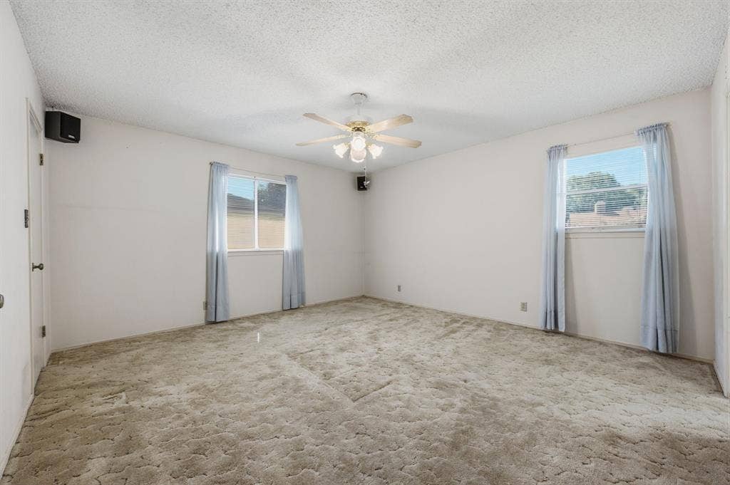 4041 Alava Drive, Fort Worth, TX 76133 4041 Alava Drive, Fort Worth, TX 76133