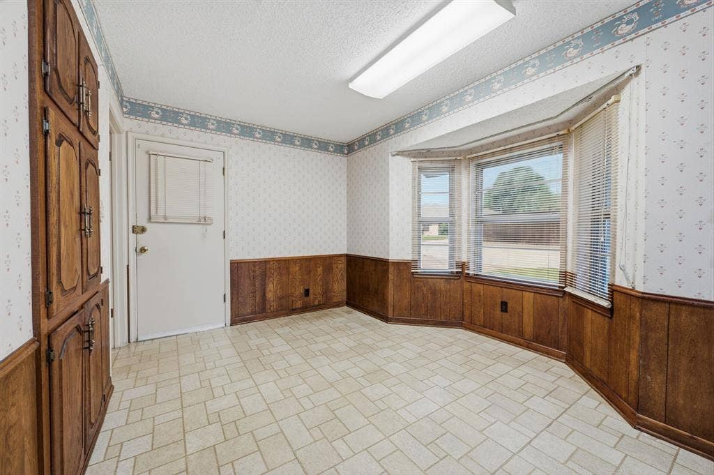 4041 Alava Drive, Fort Worth, TX 76133 4041 Alava Drive, Fort Worth, TX 76133