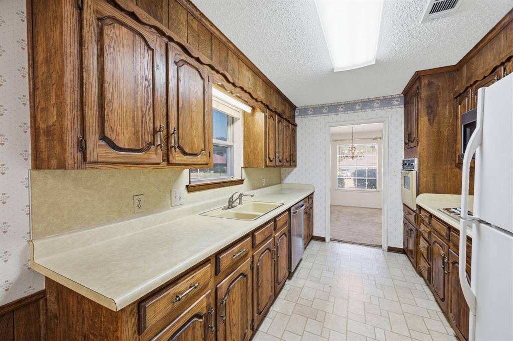 4041 Alava Drive, Fort Worth, TX 76133 4041 Alava Drive, Fort Worth, TX 76133