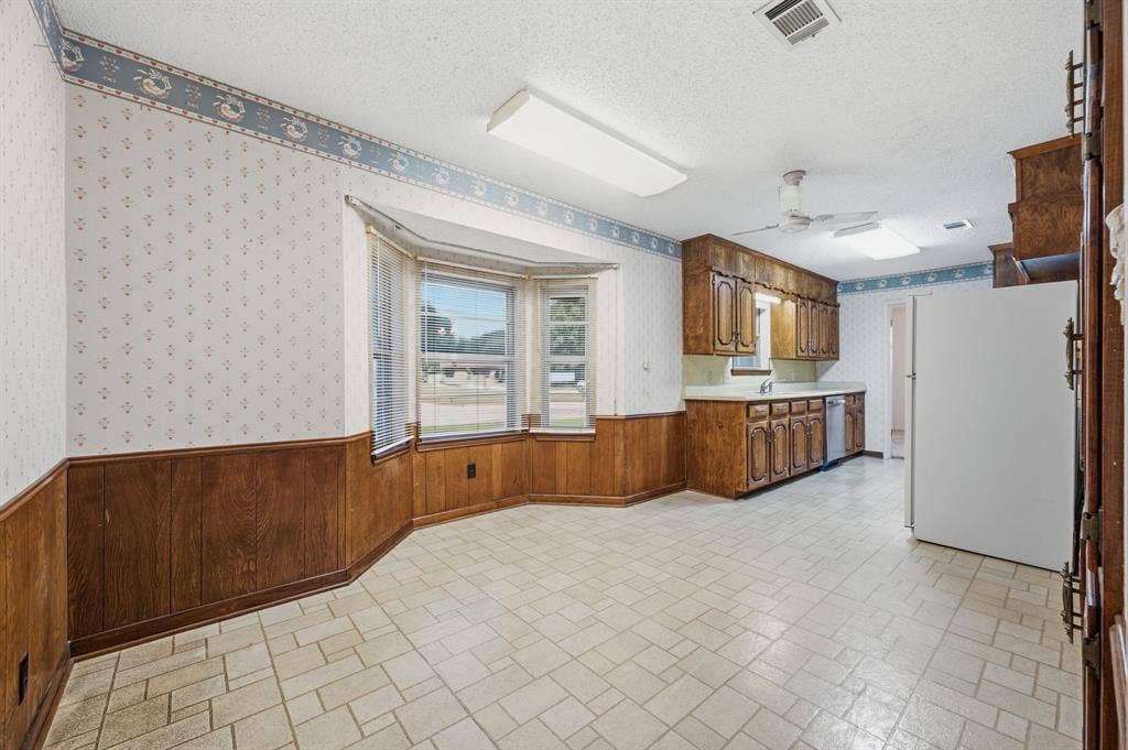 4041 Alava Drive, Fort Worth, TX 76133 4041 Alava Drive, Fort Worth, TX 76133