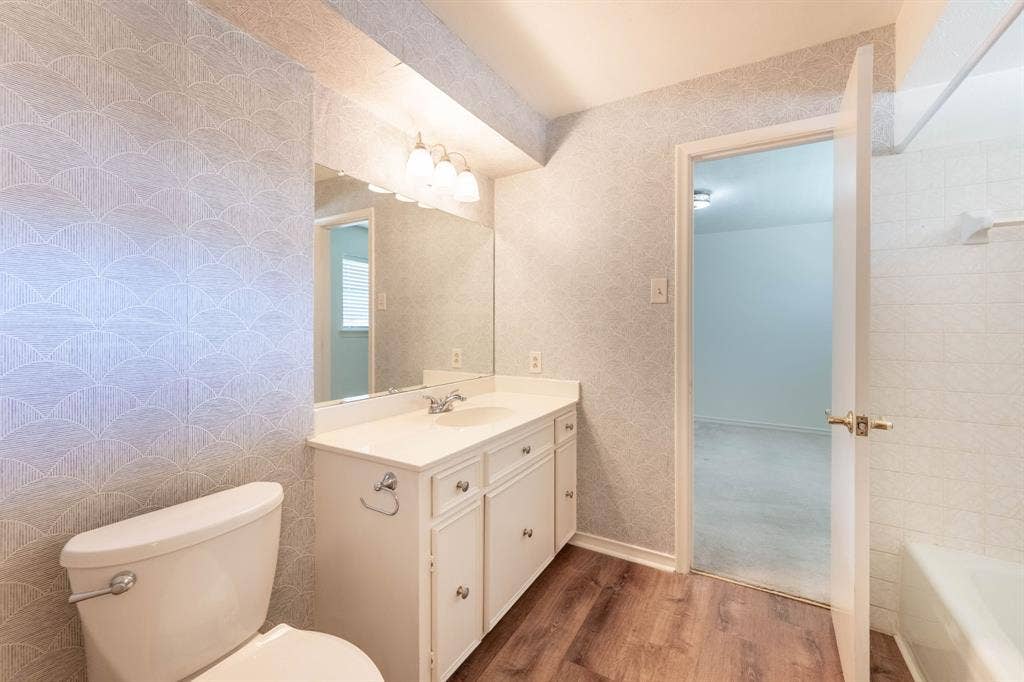 Jack and Jill Bath