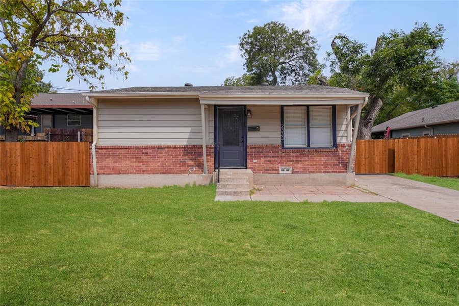 Property photo for 2333 Bird Street, Fort Worth, TX