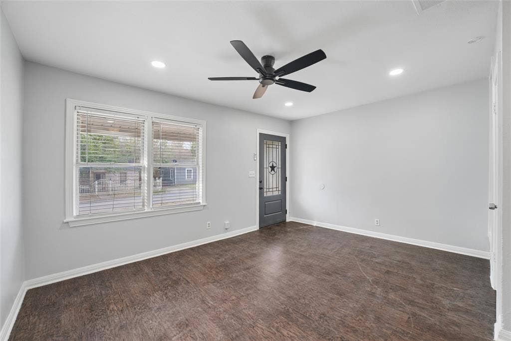 2333 Bird Street, Fort Worth, TX 76111