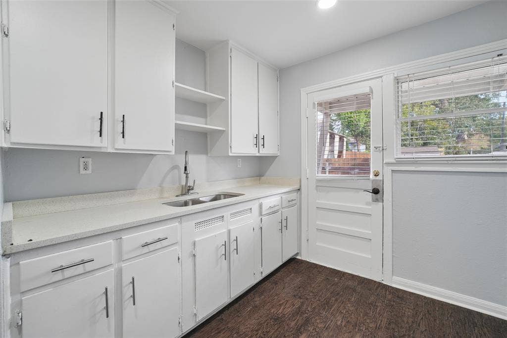 2333 Bird Street, Fort Worth, TX 76111