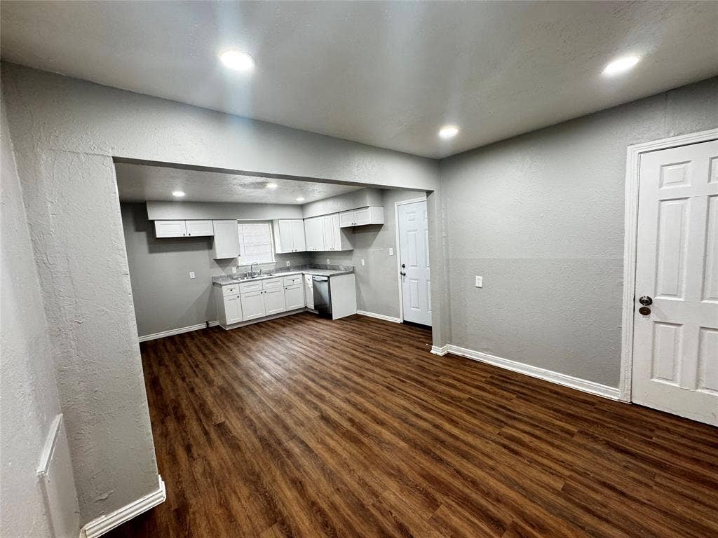 6338 Belgrade Avenue, Dallas, TX 75227 6338 Belgrade Avenue, Dallas, TX 75227